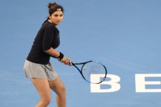 Sania Mirza with partner nadia enters semi final of adelaid international