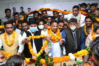 bsp-leader-mukarram-ansari-joins-congress