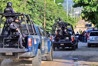 bodies left in front of governor office, bodies left in front of Mexican governor office, Mexican governor office, Mexican governor office news, ಗವರ್ನರ್​ ಕಚೇರಿ ಬಳಿ ಮೃತ ದೇಹಗಳನ್ನು ಬಿಟ್ಟು ಹೋದ ದುಷ್ಕರ್ಮಿಗಳು, ಮೆಕ್ಸಿಕೊದ ಗವರ್ನರ್​ ಕಚೇರಿ ಬಳಿ ಮೃತ ದೇಹಗಳನ್ನು ಬಿಟ್ಟು ಹೋದ ದುಷ್ಕರ್ಮಿಗಳು, ಮೆಕ್ಸಿಕೊದ ಗವರ್ನರ್​ ಕಚೇರಿ, ಮೆಕ್ಸಿಕೊದ ಗವರ್ನರ್​ ಕಚೇರಿ ಸುದ್ದಿ,