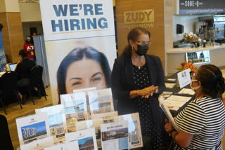 US unemployment sinks to 3.9%