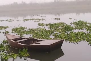 BSF seizes Pakistani boat