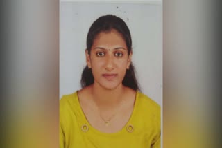 മൂന്നാറിൽ യുവതി ആത്മഹത്യ ചെയ്‌ത സംഭവം  പൊലീസ് ഉദ്യോഗസ്ഥൻ ശ്യാം കുമാറിന് സസ്‌പെൻഷൻ  Woman commits suicide in Munnar  police officer suspended in woman suicide case idukki