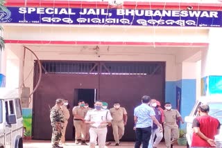 Sundarpada Murder Case:, ୩ ଅଭିଯୁକ୍ତଙ୍କୁ ୫ଦିନିଆ ରିମାଣ୍ଡରେ ନେଲା ପୋଲିସ