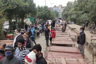 Police closed Vasant Kunj Weekly Market in delhi