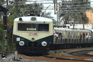 Southern Railway mandates double vaccination certificate from Chennai local train commuters starting Jan 4