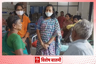 Namrata Themaskar helping patients