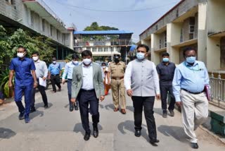 Minister Ashwath Narayana visits KC General Hospital at Bengaluru