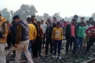 Student body found on railway track in Jehanabad