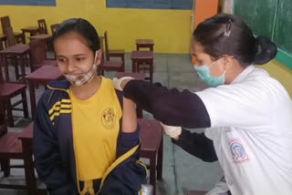 Corona vaccinated school children