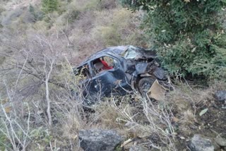 Three people injured in road accident in Pachhad