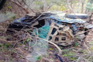 car fell into ditch in Kalsi area