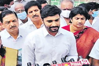 YSRCP MP COMMENTS ON RRR