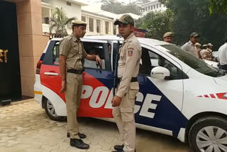 कमिश्नर के ओएसडी सहित 1700 पुलिसकर्मी 10 दिन में कोविड से संक्रमित