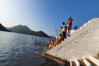 shri sath upasi offered pooja to Vani Vilas Reservoir