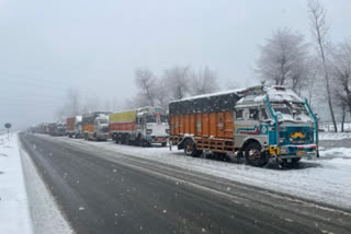 On sixth day Jammu-Srinagar Highway remained partially closed