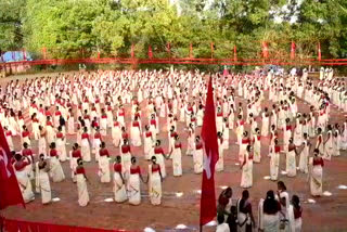 സിപിഎം തിരുവനന്തപുരം ജില്ലാ സമ്മേളനം  മെഗാ തിരുവാതിര  സലൂജ ഉൾപ്പടെ 550 പേർക്കെതിരെ പാറശാല പൊലീസ് കേസ്  ചെറുവാരക്കോണത്തെ മെഗാ തിരുവാതിര  MEGA THIRUVATHIRA  police case against 550 people  parassala police  case against sanooja  CPM THIRUVANANTHAPURAM DISTRICT CONFERENCE