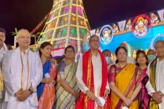 cji-ramana-worships-at-lord-sri-venkateswara-shrine