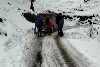 snowfall-increased-peoples-problems-in-pindar-valley