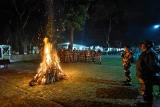 ସେନା କ୍ୟାମ୍ପରେ ଲୋହରୀ ପାଳନ, ଦେଖନ୍ତୁ ଭିଡିଓ