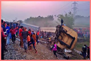 guwahati-bikaner-express-derail-in-maynaguri-jalpaiguri-update