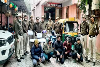 Fake loot of seventeen lakhs exposed in Karol Bagh five accused arrested