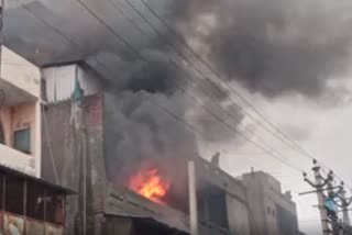 fire-broke-out-in-mangolpuri-factory-delhi