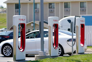 Tesla inks deal to get key battery component outside China