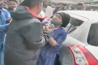 JSW Project: supporters in dhinkia abused lady social worker and beat up journalists