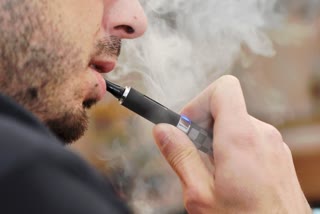 Vaping increases frequency of COVID symptoms, how is smoking injurious to health, side effects of smoking, covid19 study, covid variant of concern omicron