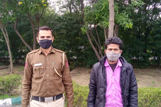delhi paschim vihar east police arrested vicious thief from up