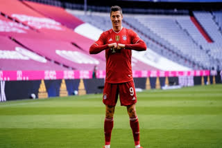 Lewandowski beats Messi, Lewandowski win FIFA Best Men's player award, Bayern Munich striker Robert Lewandowski, Alexia Putellas