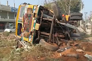 Tipper accident at Batasingaram, batasingaram accident