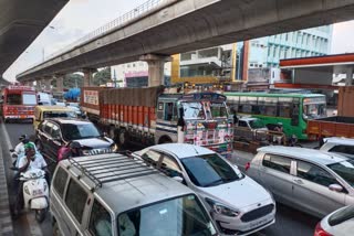 people facing difficulties due to bangalore tumkur fly over repair work