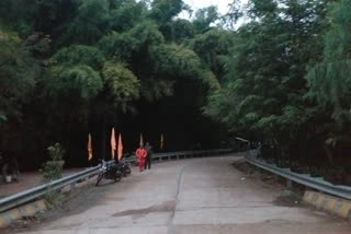 Tourists reached Gulavat Veli in Indore