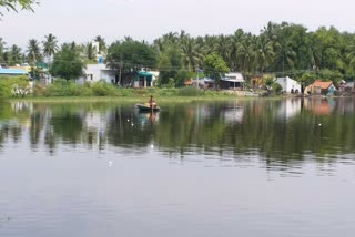 நீர்நிலை ஆக்கிரமிப்பு அதிகாரிகள் ஆய்வு செய்து அவற்றை அகற்ற உயர்நீதிமன்ற மதுரை கிளை நீதிபதிகள் உத்தரவு