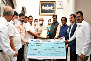 Karnataka Soap and Detergent Corporation donateded three crore to CM fund