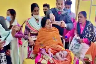 Katihar latest news  Birth of a child with four hands four legs in Katihar  Unique Child Born in Katihar  Katihar Sadar Hospital  Bihar Katihar woman gives birth to baby with four hands and legs  നാല് കൈകളും കാലുകളുമുള്ള കുഞ്ഞിന് ജന്മം നൽകി യുവതി  ബീഹാർ യുവതി അപൂർവ ശിശുവിന് ജന്മം നൽകി  കതിഹാർ യുവതി നാല് കൈകാലുള്ള ശിശുവിന് ജന്മം നൽകി