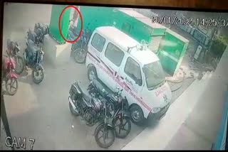 cctv-footage-of-bike-theft-in-dhanbad