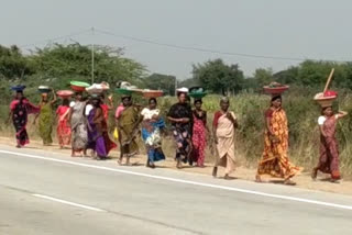 ಅರ್ಧಕ್ಕೆ ಕೆಲಸ ನಿಲ್ಲಿಸಿ ಮರಳಿದ ಕಾರ್ಮಿಕರು