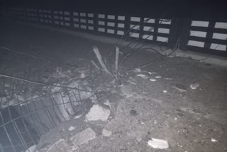 Naxalites damaged bridge on Barakar river in Giridih Baragadha village by blasting