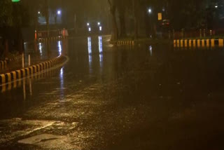 Light rainfall likely to continue in Delhi