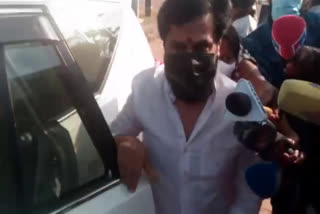 actor Dileep appeared for questioning in kalamassery crime branch office  actress attack case  Dileep appeared in crime branch office  Conspiracy Case against Investigation Officer in actress attack case  അന്വേഷണ ഉദ്യോഗസ്ഥനെതിരായ ഗൂഢാലോചന കേസ്  ദിലീപ് ഉൾപ്പടെയുള്ള പ്രതികൾ ചോദ്യം ചെയ്യലിന് ഹാജരായി  നടന്‍ ദിലീപ് കളമശ്ശേരി ക്രൈംബ്രാഞ്ച് ഓഫീസിലെത്തി  ദിലീപ് ചോദ്യം ചെയ്യലിന് ഹാജറായി