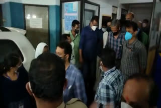 dileep QUESTIONING IN KALAMASSERY CRIME BRANCH OFFICE  DILEEP QUESTIONING CRIME BRANCH OFFICE  ദിലീപ് ചോദ്യം ചെയ്യൽ  ദിലീപ് ക്രൈബ്രാഞ്ച് ചോദ്യം ചെയ്യൽ  ദിലീപ് ചോദ്യം ചെയ്യലുമായി സഹകരിച്ചു എന്ന് ക്രൈംബ്രാഞ്ച്  ദിലീപിന്‍റെ മൊഴികളിൽ വൈരുദ്ധ്യമുണ്ടെന്ന് ക്രൈംബ്രാഞ്ച്