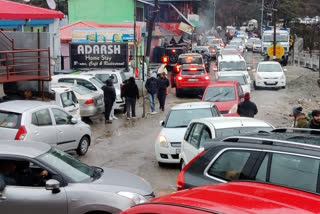 traffic Jam on Mussoorie-Dhanaulti road