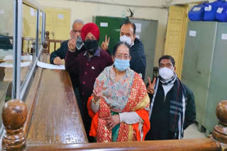 Savita Kapoor filed nomination