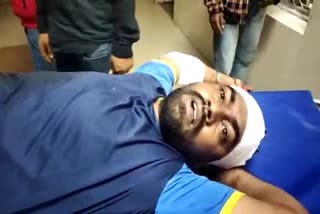 youth stabbed in puri sadar