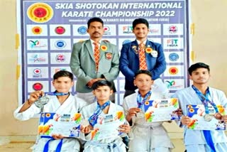 अंतर्राष्ट्रीय कराटे प्रतियोगिता  International Karate Competition  सहारनपुर न्यूज  देवबंद की खबर  बसंत एकेडमी  कराटे प्रतियोगिता देवबंद  saharanpur news  deoband news  basant academy  karate competition deoband