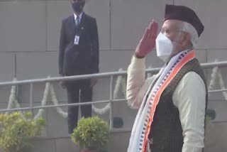 PM Modi tributes to Martyrs: નેશનલ વોર મેમોરિયલ પહોંચ્યા PM Modi, શહીદોને આપી શ્રદ્ધાંજલિ