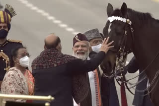 Virat, elite horse of President's Bodyguard retires; President Ram Nath Kovind, PM Modi bid farewell