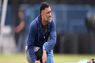 dhoni